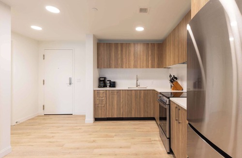 Fenway–Kenmore Apartment | Gorgeous Apt with Kitchen and Sky Terrace