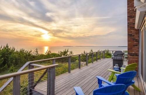 North Eastham House | Gorgeous Architectural Waterfront Property
