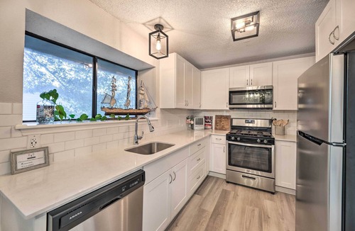 Buckingham Estates House | Gorgeous Austin Getaway w/Fire Pit ~ 8 Mi to Dtwn