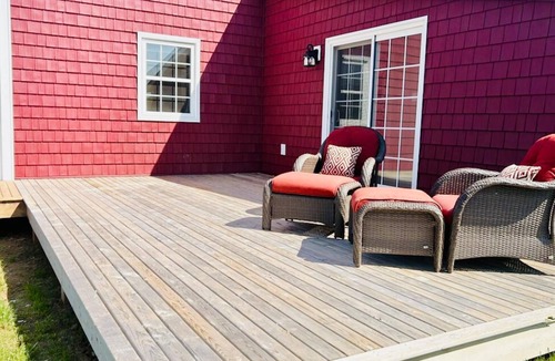 Park Corner House | Gorgeous Beach House sleeps 10 just steps from Cousins Shore Beach