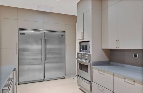 El Limon Villa | Gorgeous Beach House Perched Right Over the Ocean