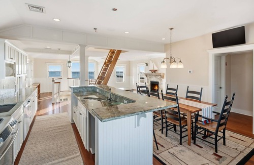 Jerusalem Cottage | Gorgeous Beachfront House in the Dunes, 360 Ocean View, Own Beach