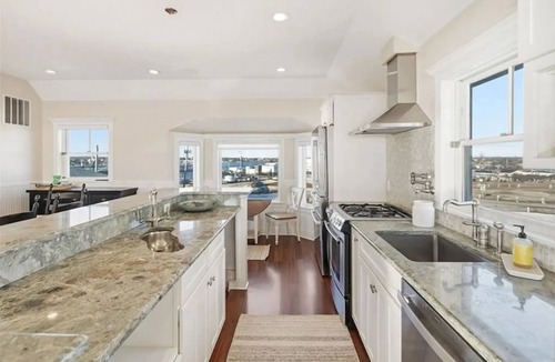 Jerusalem Cottage | Gorgeous Beachfront House in the Dunes, 360 Ocean View, Own Beach