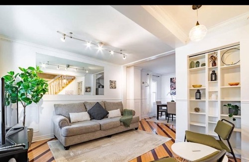 Oakwood Village House | Gorgeous & Bright Uptown Home w Parking