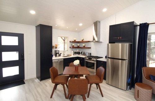 Angel Fire Cabin | Gorgeous cabin in the woods, fire pit, king bed, A/C