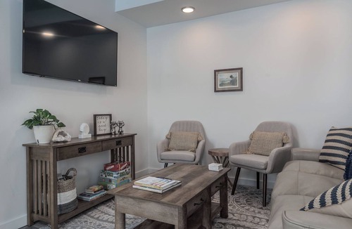 Kennebunk Condo | Gorgeous Coastal Getaway