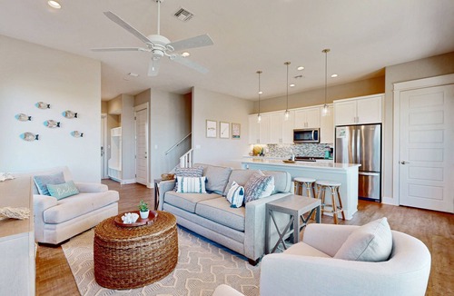 Rockport House | Gorgeous coastal townhome, private patio and shared pool