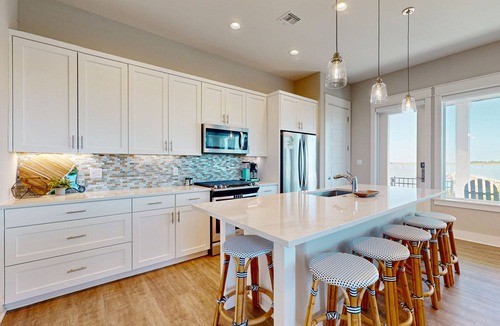 Rockport House | Gorgeous coastal townhome, private patio and shared pool