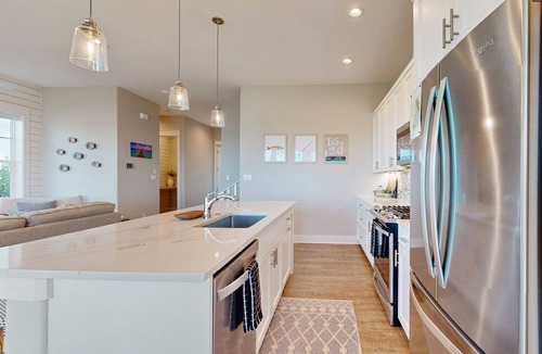 Rockport House | Gorgeous coastal townhome, private patio and shared pool