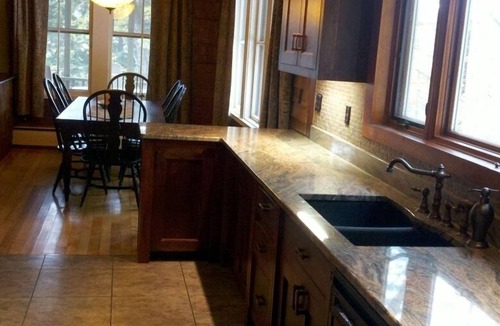 North Sutton House | Gorgeous Cottage in Sunapee area.