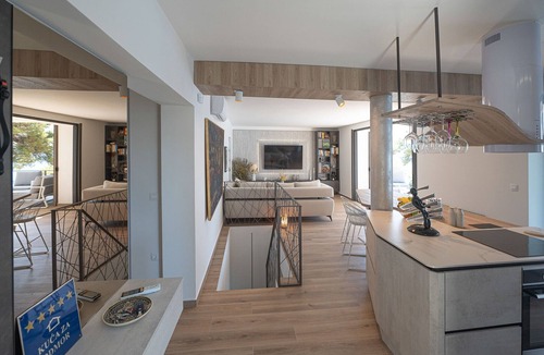 Cove Murtar Villa | Gorgeous Croatian Villa | Villa Hana | 3 Bedrooms | Heated Pool | Mooring