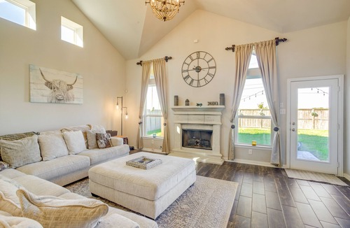 Hockley House | Gorgeous Cypress Home w/ Patio & Spacious Yard!