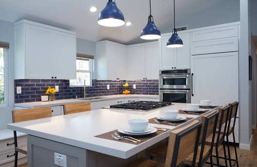 Leucadia House | Gorgeous Detached Custom Craftsman Home - Walk to Beach!