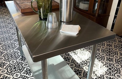 Perryville Apartment | Gorgeous, downtown house!