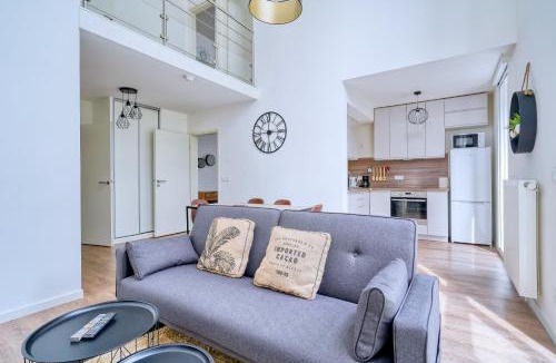 Saint-Ouen Apartment | Gorgeous duplex near top attractions