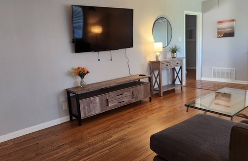 Denton House | Gorgeous Family Home Denton, TWU, UNT