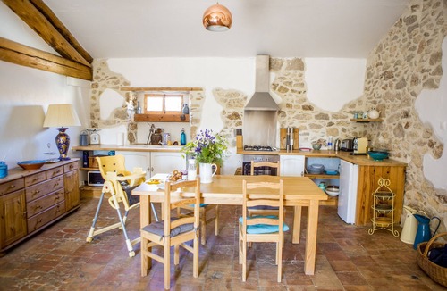 Ferrals-les-Corbieres Apartment | Gorgeous Gites in Ferrals les Corbieres jardin bleu