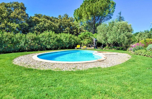 Labaume House | Gorgeous home in Montaren et St Mediers