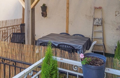 Saint-Bonnet-le-Chateau Apartment | Gorgeous apartment in Saint-Bonnet-le-Châtea