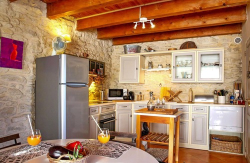 Saint-Jean-de-Maruejols-et-Avejan House | Gorgeous home in Saint Jean De Maruejol