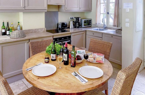 Saint-Laurent-de-la-Cabrerisse House | Gorgeous home in Saint-Laurent-de-la-Ca with WiFi