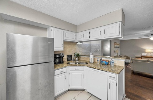 Garland House | Gorgeous Garland 3BR Getaway