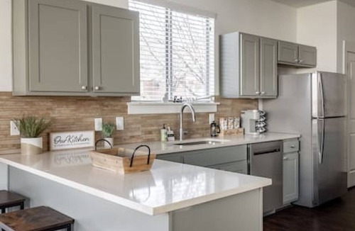 South Lamar House | Gorgeous Gem 3Bed/3Bath 7min to DT - Walk to Radio