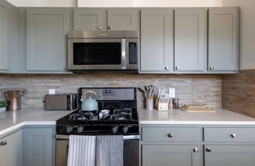 South Lamar House | Gorgeous Gem 3Bed/3Bath 7min to DT - Walk to Radio