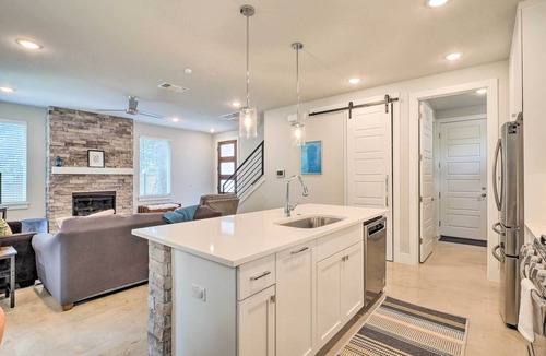 Georgetown House | Gorgeous Georgetown Home, Walk to the Square!