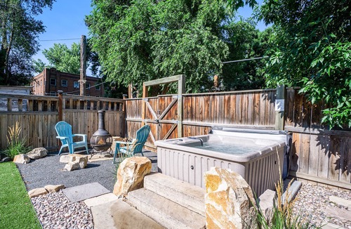 University Park Apartment | Gorgeous Guest Suite! Walk to Old Town & Csu!
