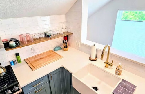 Whittier House | Gorgeous Guesthouse Near RiNo