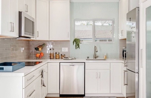 Westchester House | Gorgeous guesthouse in quiet neighborhood with private entrance, yard + parking!