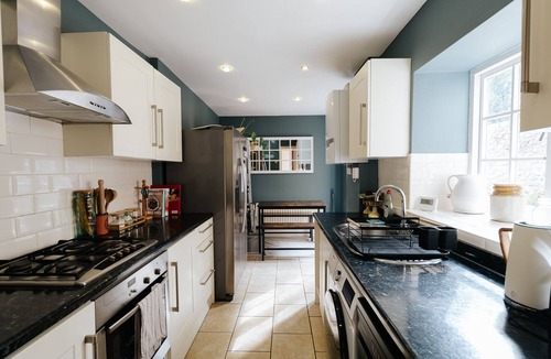 Clifton Apartment | Gorgeous Hideaway in Classy Clifton