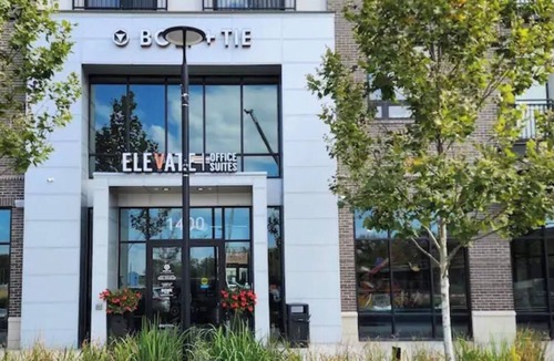 Clarksville Apartment | Gorgeous High-Rise On The River
