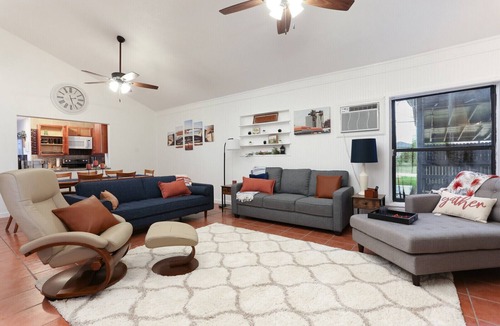 Converse House | Gorgeous Hill Country View @ Luxury Multi-Family Estate