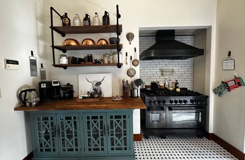 Central Oregon House | Gorgeous historical home close to everything!