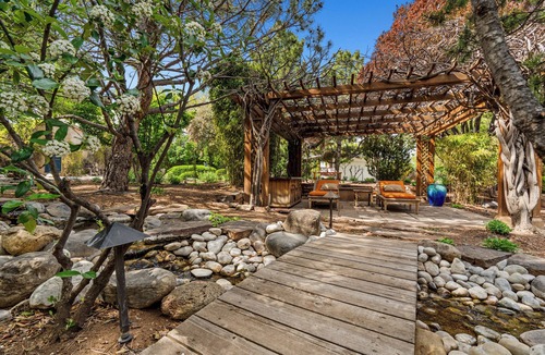 South Capitol House | Gorgeous Historical Santa Fe Home Near Plaza