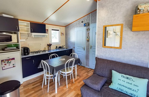 L'Aiguillon-sur-Vie House | Gorgeous home in L'Aiguillon-sur-Vie