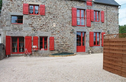 Pleudihen-sur-Rance House | Gorgeous home in Pleudihen sur Rance