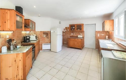 Prades-sur-Vernazobre House | Gorgeous Home In Prades-Sur-Vernazobre