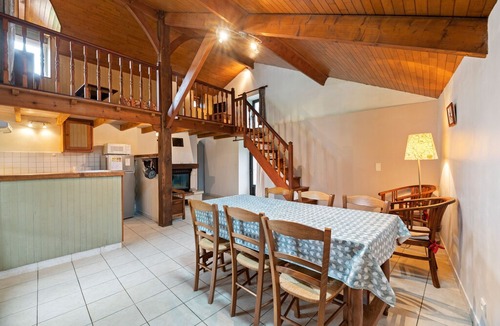 Loubejac House | Gorgeous Holiday Home in Loubejac with Garden