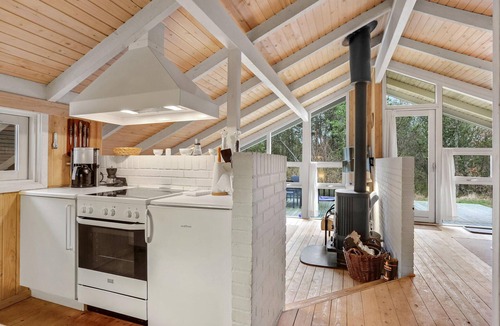 Aalbaek House | Gorgeous home in ålbæk with kitchen