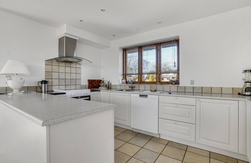 Sillerslev House | Gorgeous home in øster assels