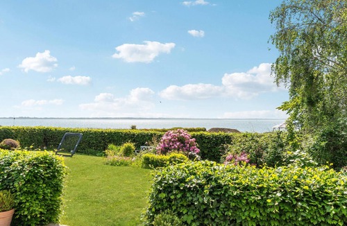 Sillerslev House | Gorgeous home in øster assels