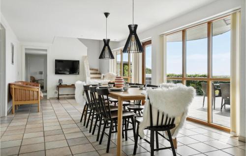 Sillerslev House | Gorgeous Home In Øster Assels