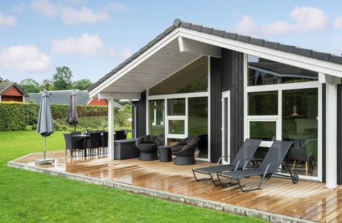 Aabenraa House | Gorgeous home in Aabenraa with WiFi