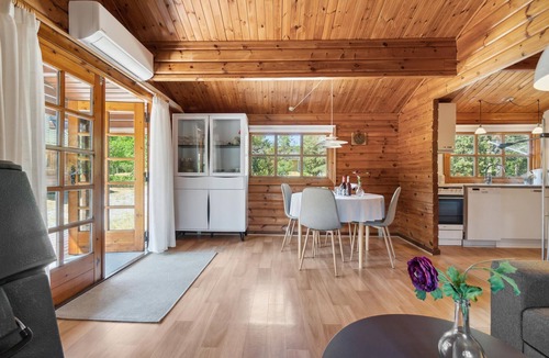 Sømarken House | Gorgeous home in Aakirkeby with WiFi