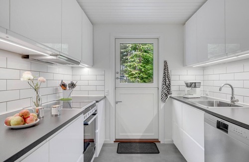 Sømarken House | Gorgeous home in Aakirkeby with sauna