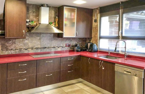 L'Alcora House | Gorgeous home in Alcora with heated swimming pool