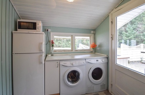 Ans House | Gorgeous home in Ans By with kitchen